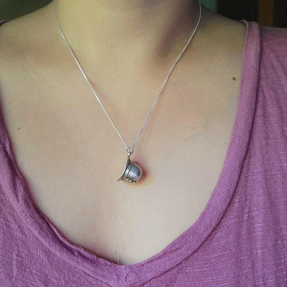 Vintage Sterling Silver Fireman's Helmet Necklace - Picture 6 of 8